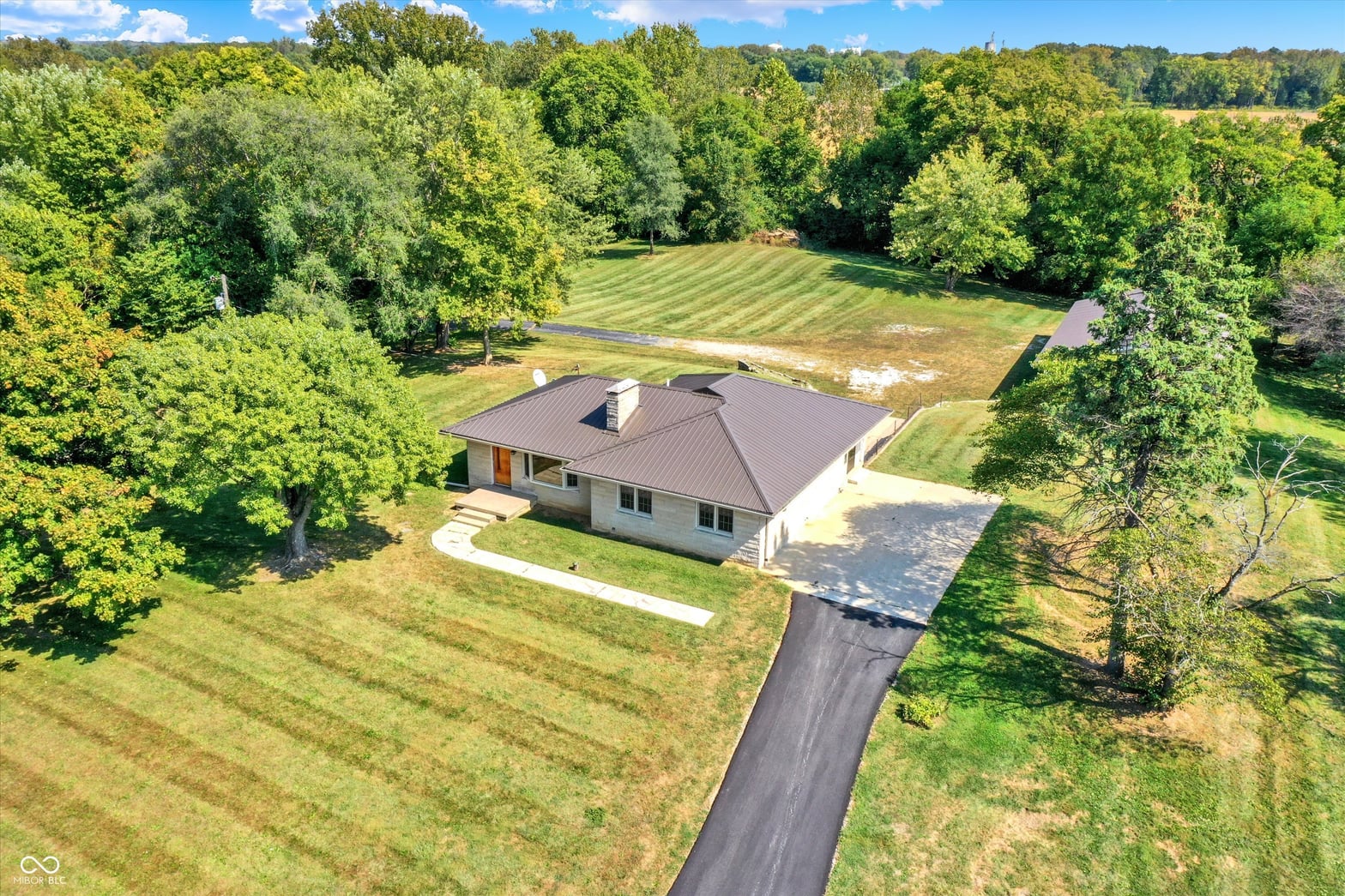 Photo of 10620 N 300 E, Morristown, IN