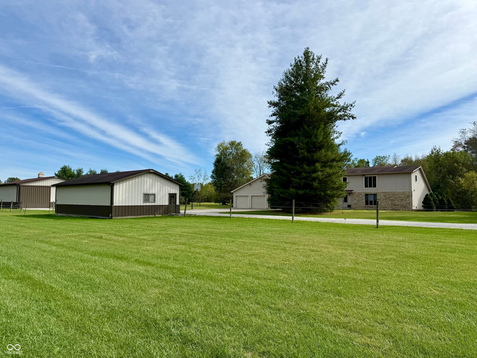 Photo of 25162 Mid Road, Batesville, IN