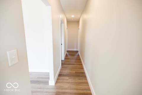 Hallway at 110 Pin Oak Road, Spencer, IN
