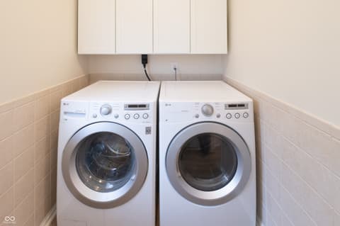Laundry room at 1701 Pathway Drive N, Greenwood, IN