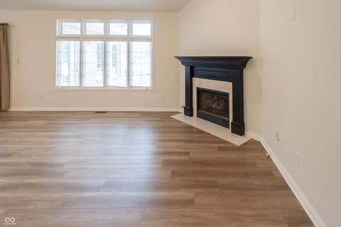 Living room at 1701 Pathway Drive N, Greenwood, IN