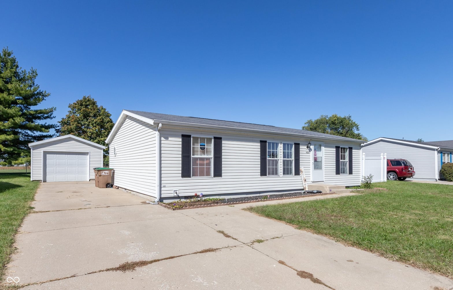 Photo of 4620 Autumn Ridge Drive, Columbus, IN