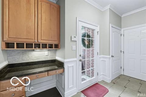 Foyer at 7105 W Saint Andrews Avenue, Yorktown, IN