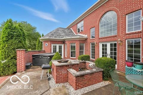 Outdoor living area at 7105 W Saint Andrews Avenue, Yorktown, IN