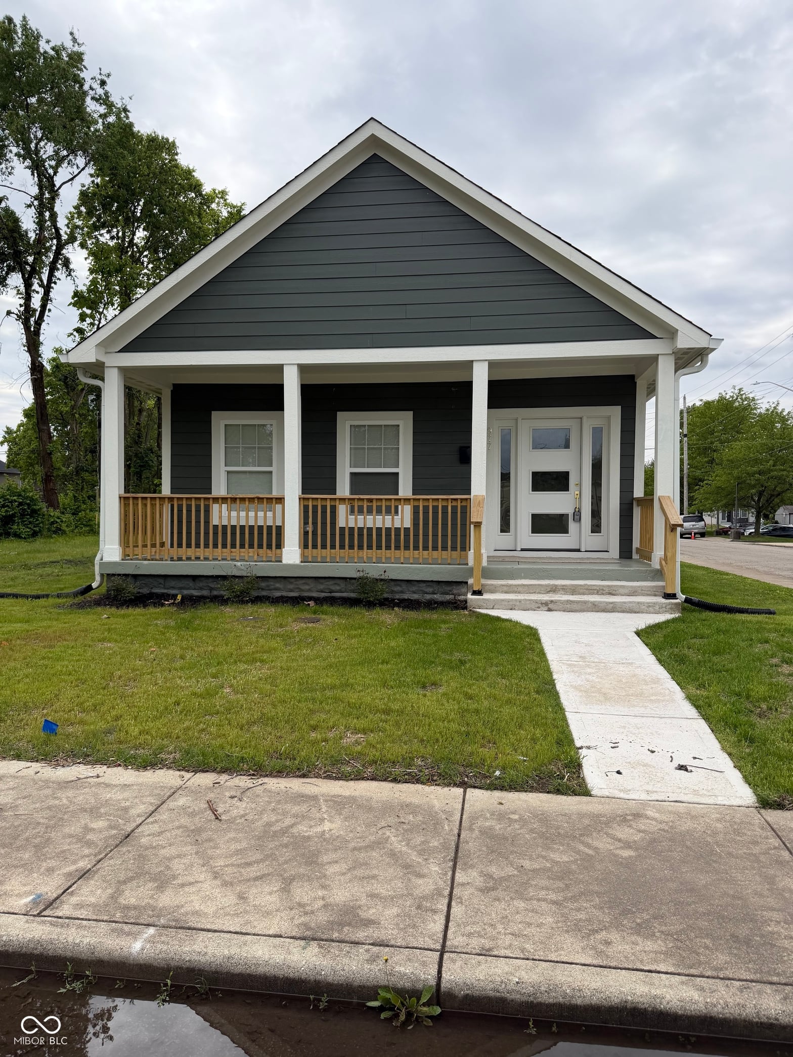 Front exterior at 977 W 26th Street, Indianapolis, IN