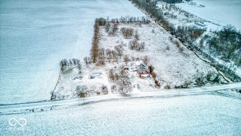 Photo of 9179 N County Road 300 W, Lucerne, IN