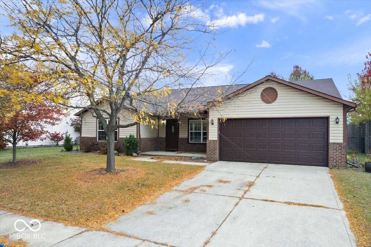 Photo of 10055 Plantana Boulevard, Fishers, IN