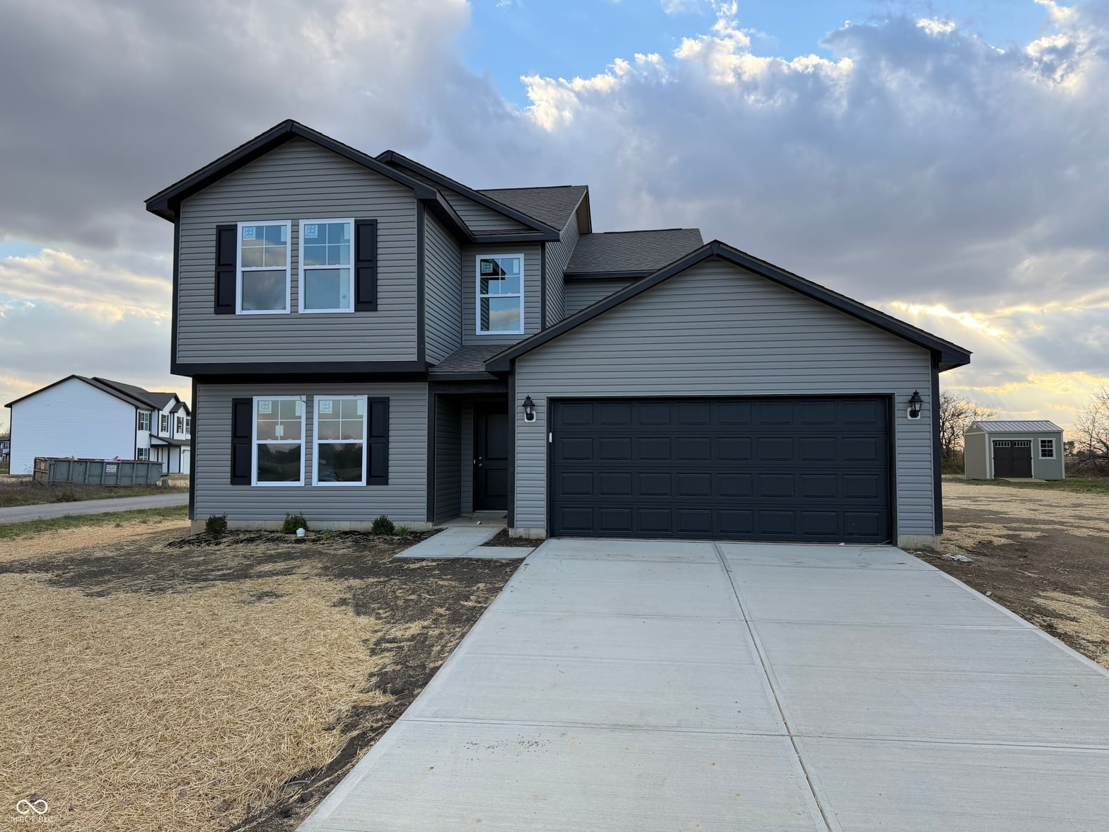 Front exterior at 1087 Lake Court, Shirley, IN
