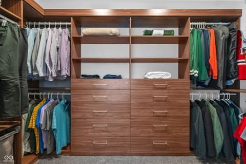 Walk In Closets — 1540 Central Avenue, Indianapolis, IN