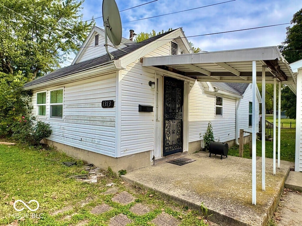 Photo of 1313 L Avenue, New Castle, IN