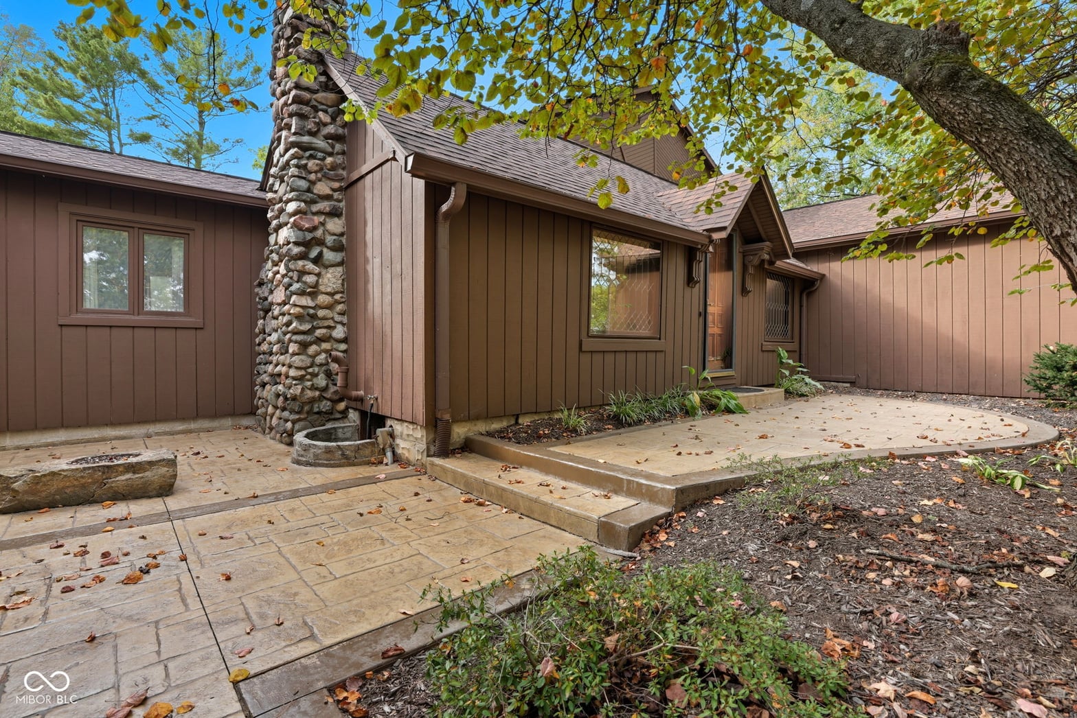 Photo of 9850 Towne Road, Carmel, IN