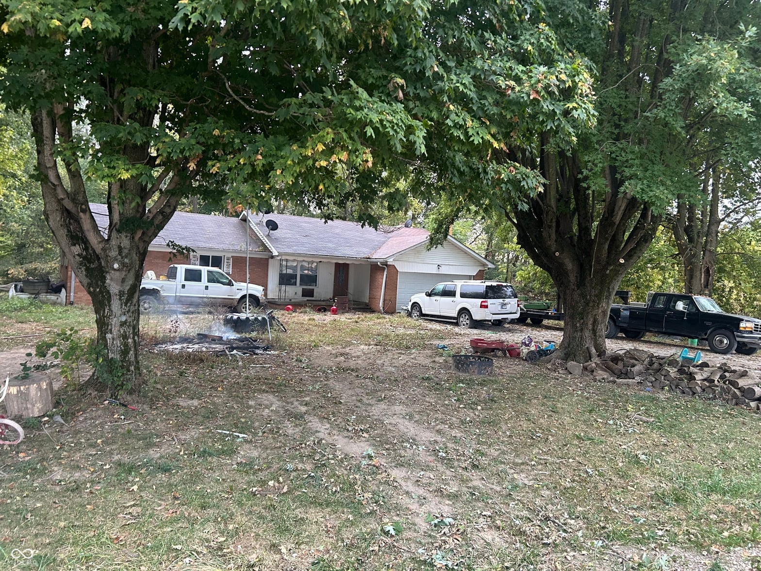 Photo of 8667 W County Road 550 N, North Salem, IN