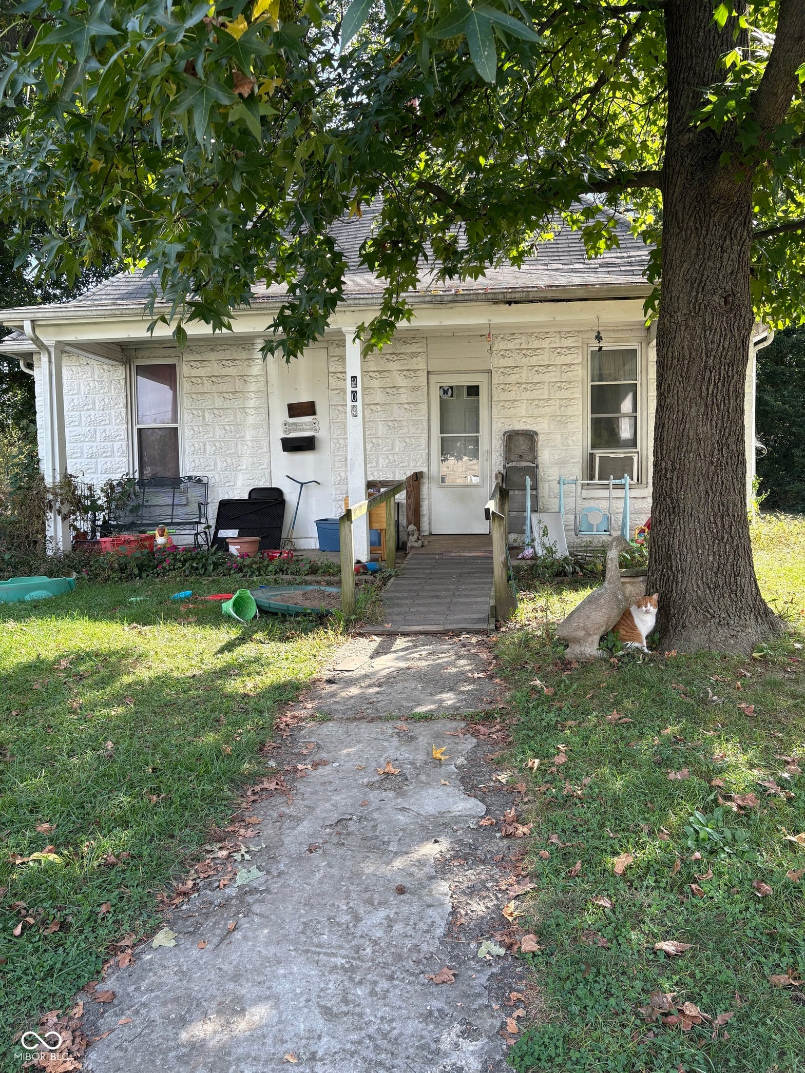 Front exterior at 209 S Block Clark Street, Brownstown, IN