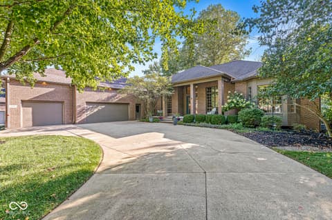 1121 Bayside Court