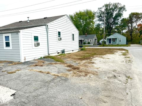 Photo of 3464 W 10th Street, Indianapolis, IN
