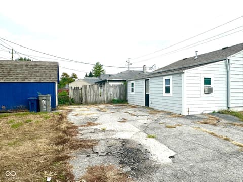 Photo of 3464 W 10th Street, Indianapolis, IN