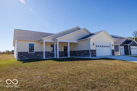 104 Pin Oak Road