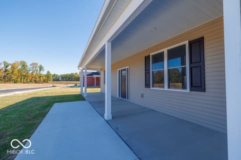 Front exterior at 106 Pin Oak Road, Spencer, IN