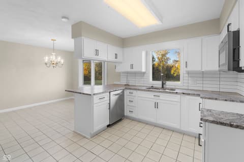 Photo of 11775 E State Road 7, Elizabethtown, IN