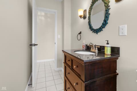 Photo of 11775 E State Road 7, Elizabethtown, IN