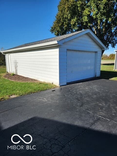Photo of 11775 E State Road 7, Elizabethtown, IN