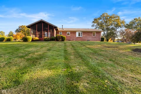Photo of 11775 E State Road 7, Elizabethtown, IN