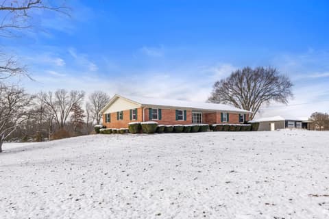 Photo of 11775 E State Road 7, Elizabethtown, IN