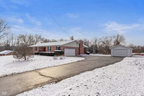Photo of 11775 E State Road 7, Elizabethtown, IN