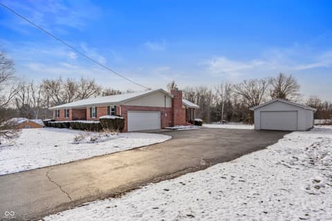 Photo of 11775 E State Road 7, Elizabethtown, IN
