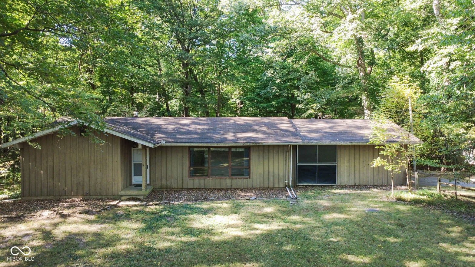 Front exterior at 4141 E Head Avenue, Rosedale, IN