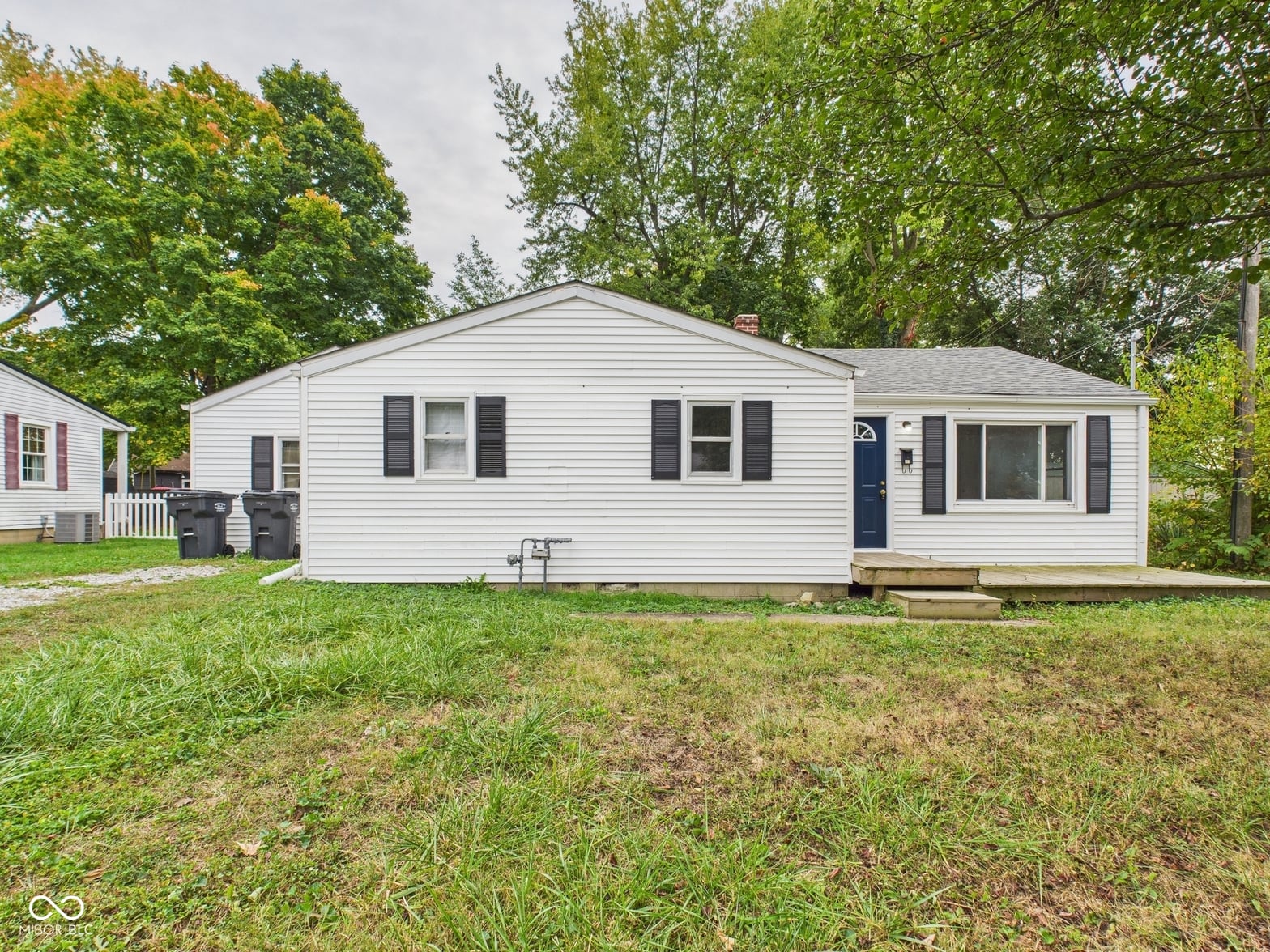 Photo of 66 Circle Drive, Chesterfield, IN