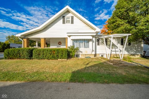 Photo of 206 W Main Street, Sulphur Springs, IN