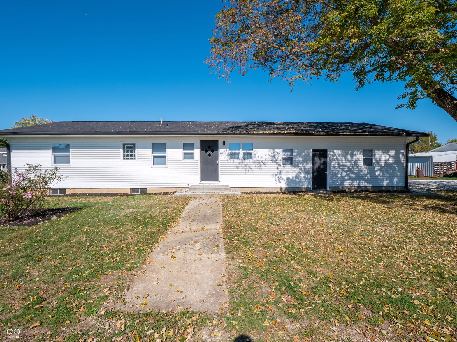 Photo of 210 Evergreen Street, Morgantown, IN