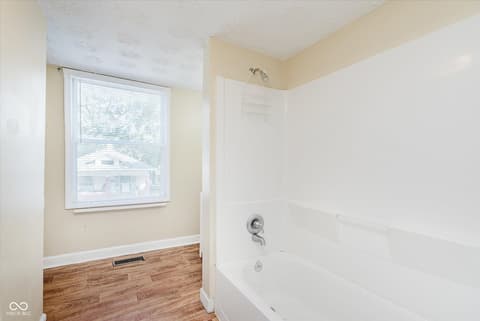 Photo of 415 W 39th Street, Indianapolis, IN