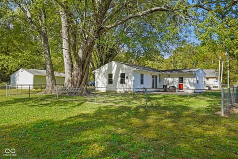 Photo of 4987 Aqua Isle Road, Nashville, IN