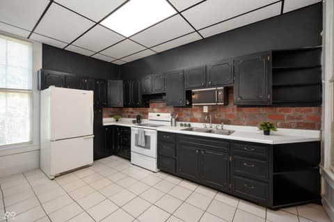 Photo of 321 N Main Street, New Castle, IN