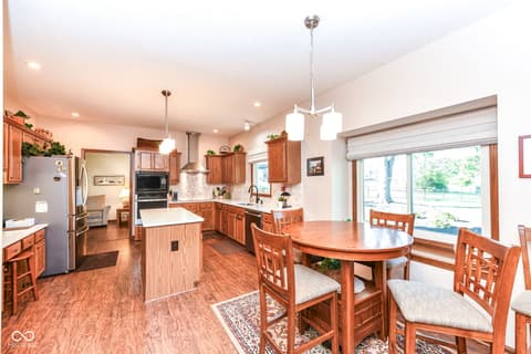 Breakfast Area — 913 Timber Creek Drive, Indianapolis, IN