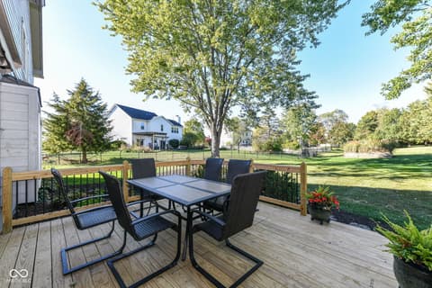 Outdoor living area at 913 Timber Creek Drive, Indianapolis, IN