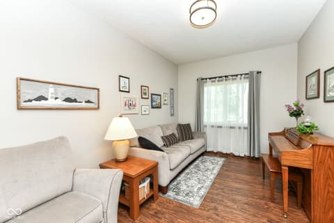 Living room at 913 Timber Creek Drive, Indianapolis, IN