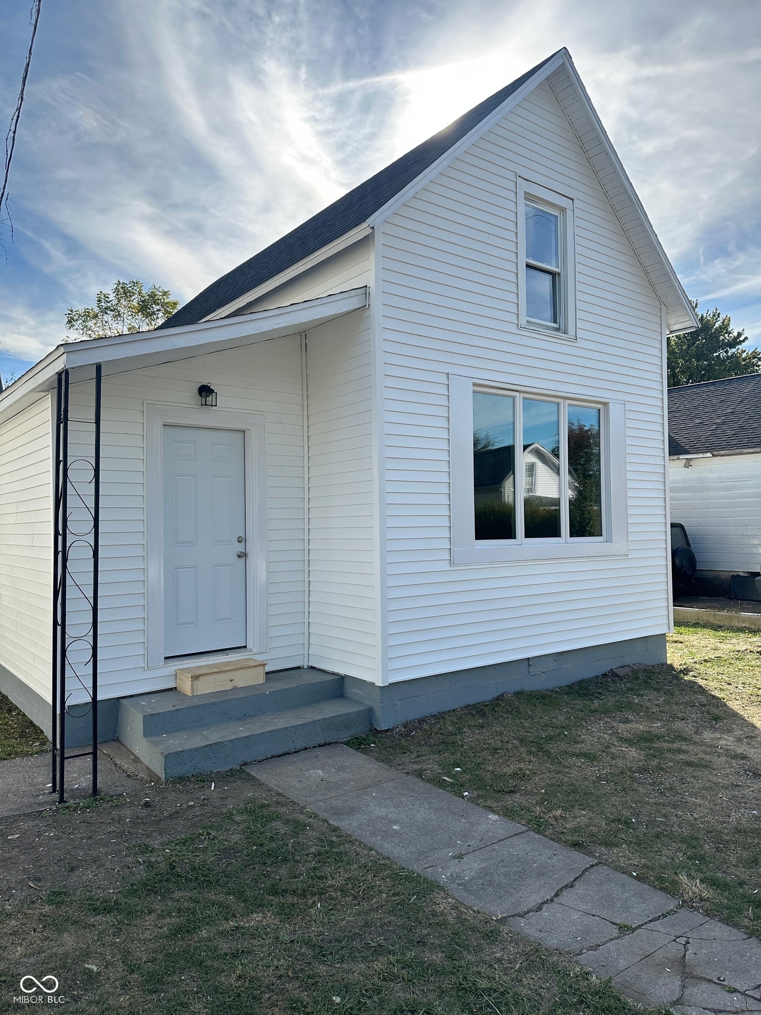 Photo of 413 S Cherry Street, Hartford City, IN