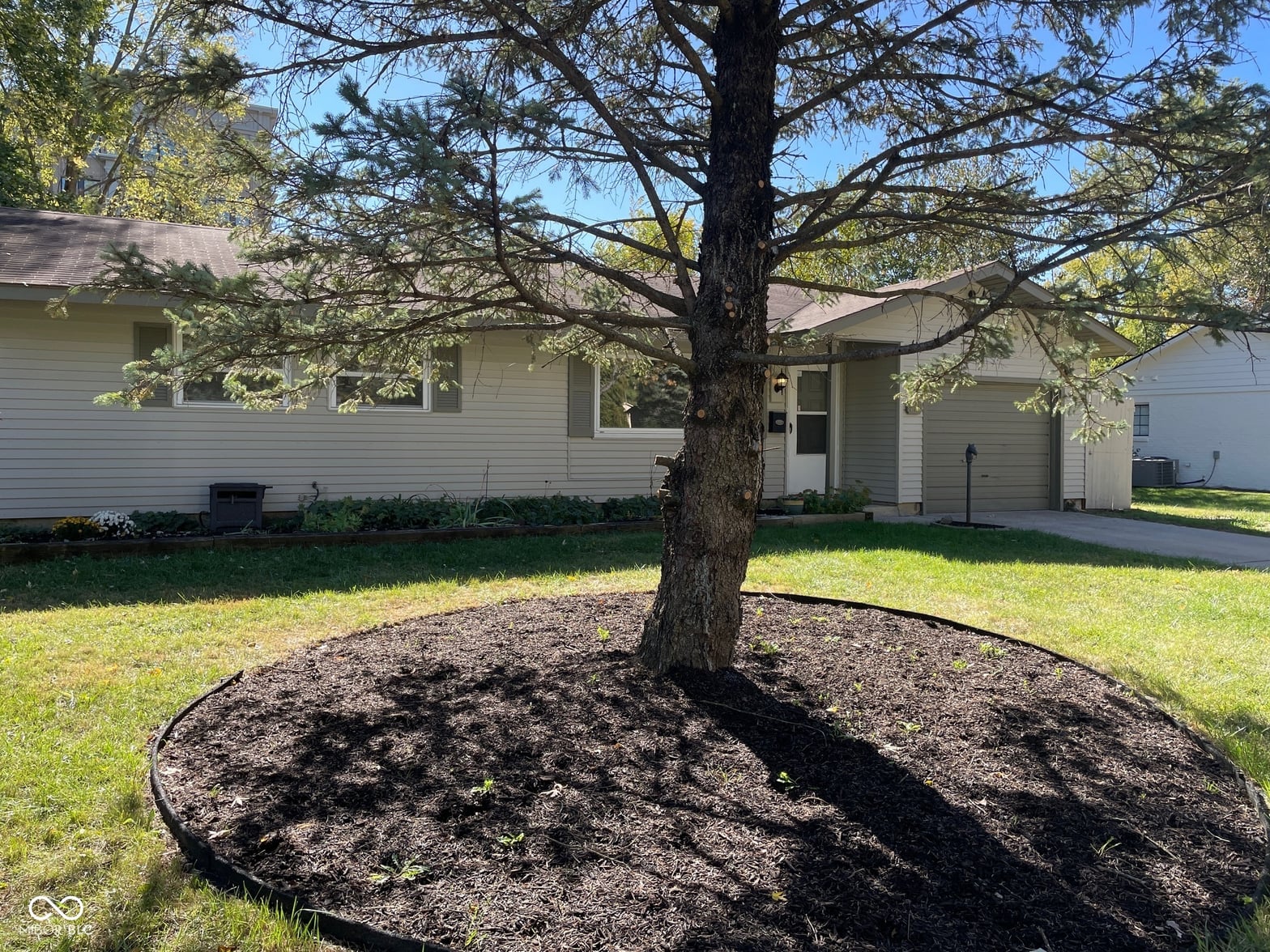 Photo of 475 Emerson Road, Carmel, IN