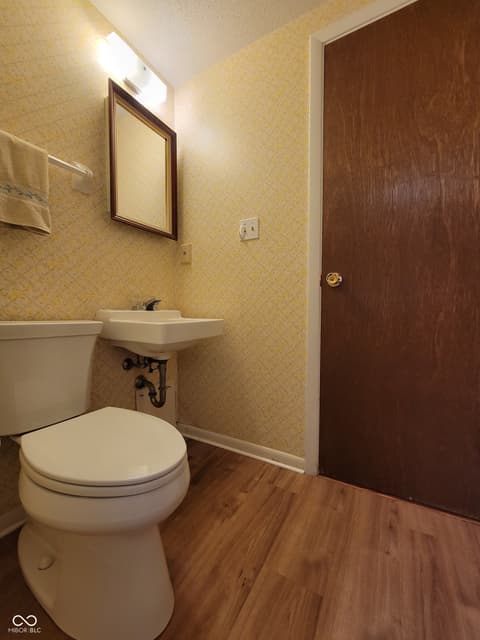 Photo of 6068 Wingedfoot Court, Indianapolis, IN