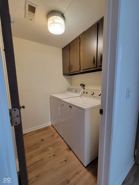 Photo of 6068 Wingedfoot Court, Indianapolis, IN