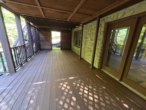 Photo of 8048 S Indian Ridge Drive, Trafalgar, IN
