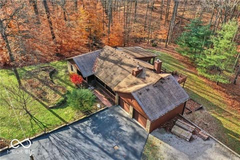Photo of 8048 S Indian Ridge Drive, Trafalgar, IN