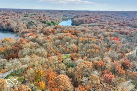 Photo of 8048 S Indian Ridge Drive, Trafalgar, IN