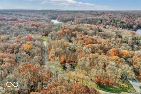 Photo of 8048 S Indian Ridge Drive, Trafalgar, IN