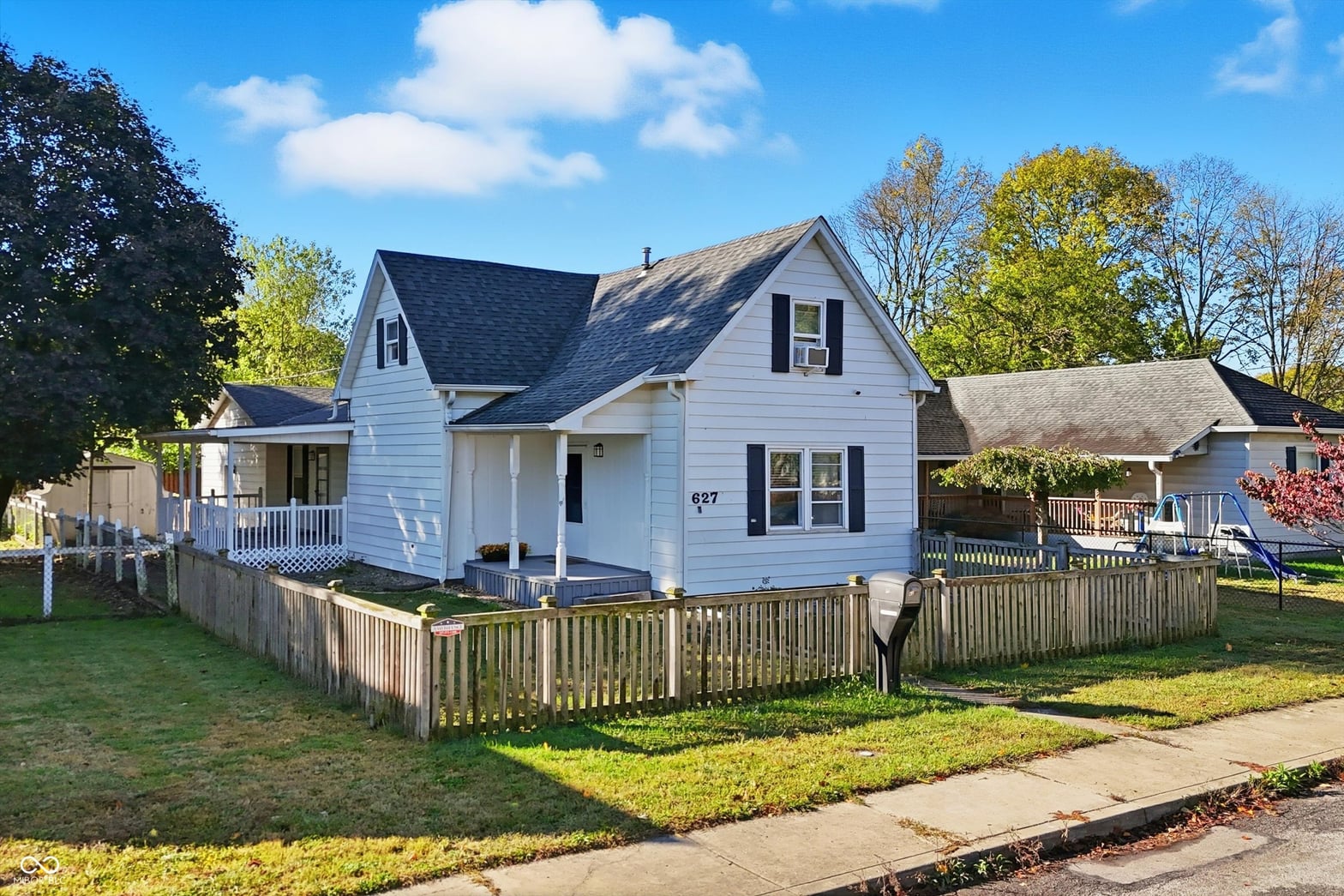 Photo of 627 Plum Street, Noblesville, IN