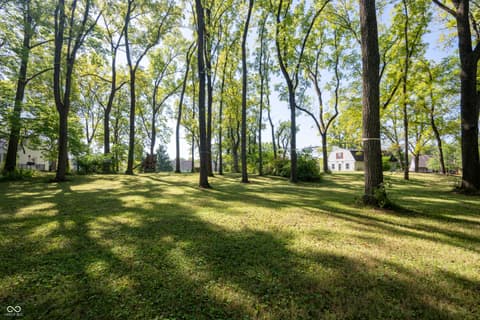 Photo of 8404 Oaklandon Road, Indianapolis, IN