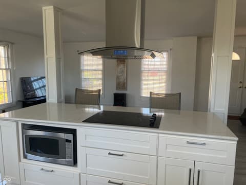 Photo of 8404 Oaklandon Road, Indianapolis, IN